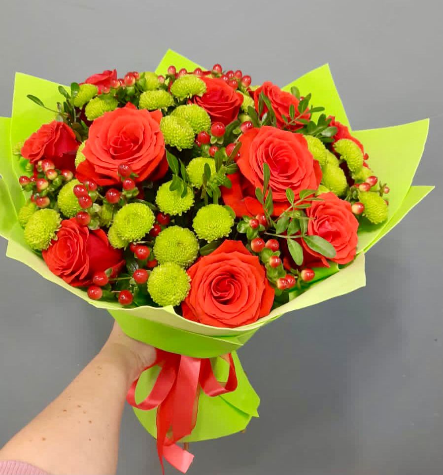 Букет цветов из: Хризантемы и Розы в Вадинске