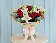 Букет цветов из:  Лилии и Розы в Вадинске