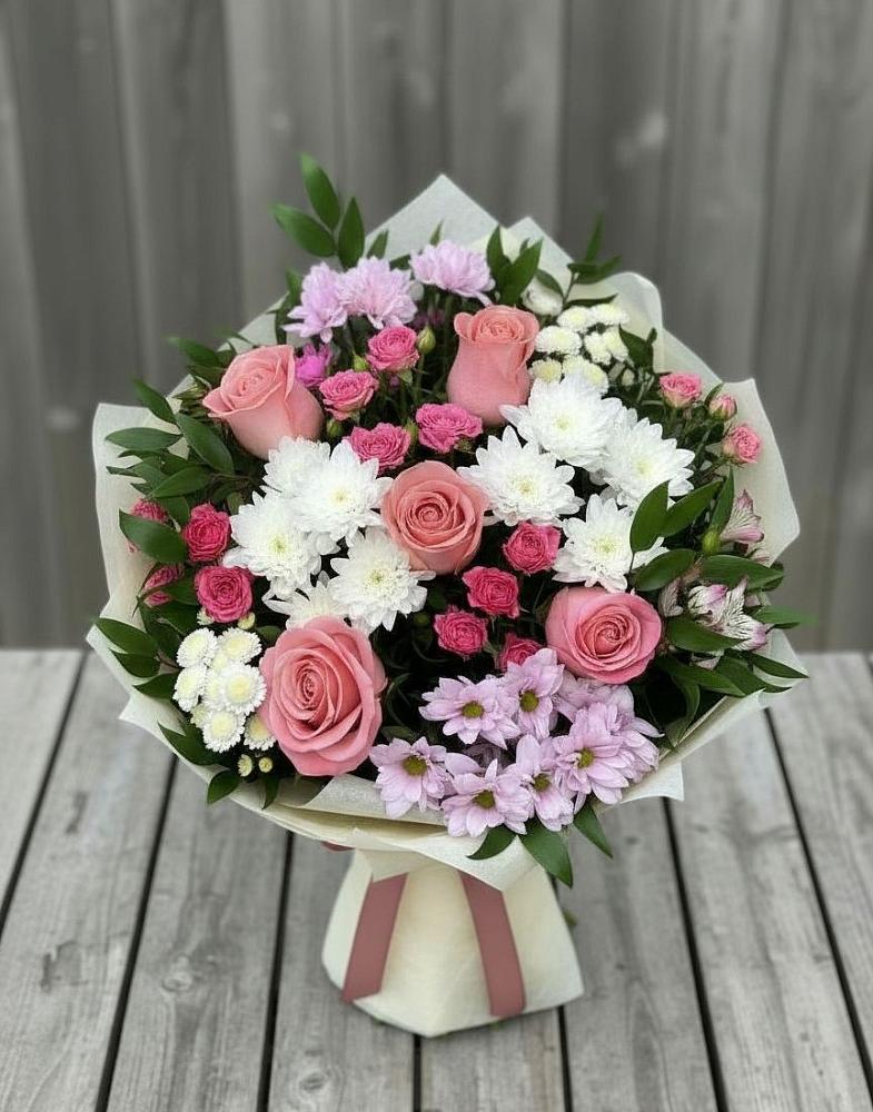 Букет цветов из: Альстромерии, Гвоздики, Розы и Хризантемы в Вадинске