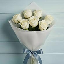 Букет 7 Белых роз Эдлесс Лав в Вадинске