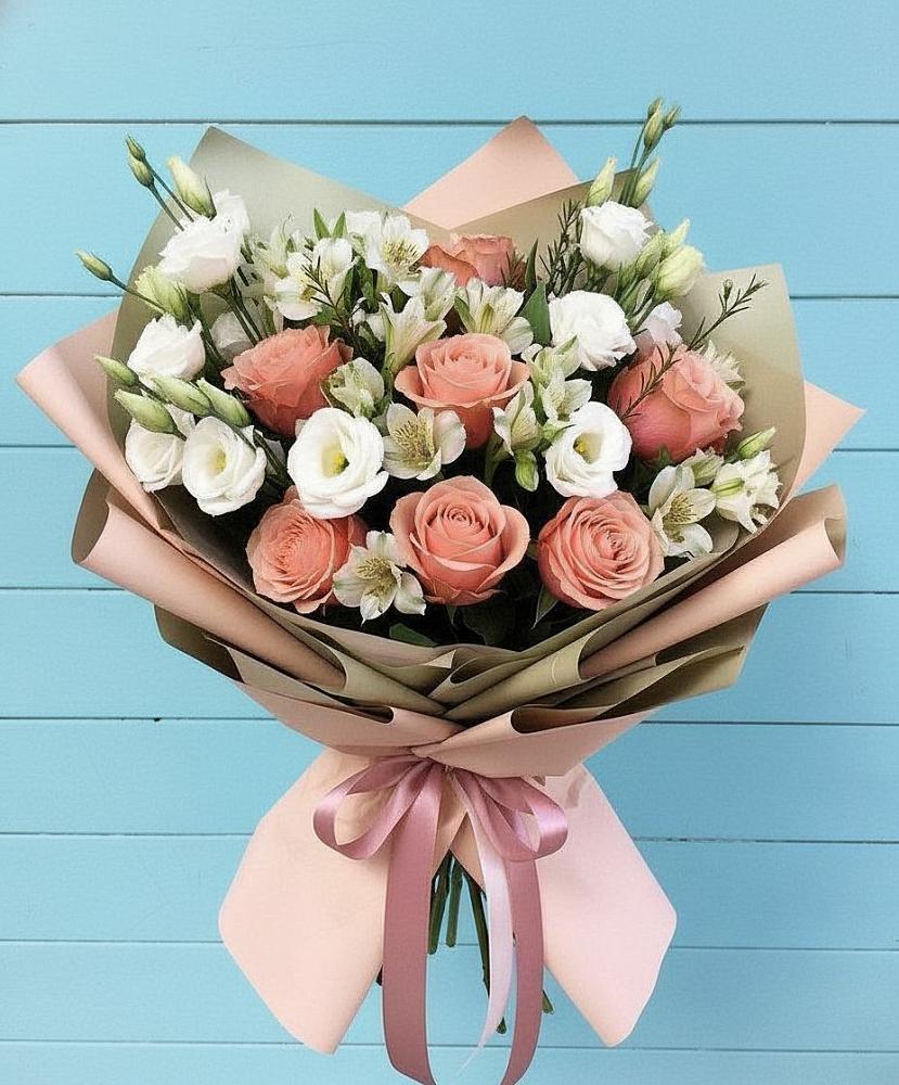 Букет цветов из: Розы, Альстромерии и Лизиантусы в Вадинске