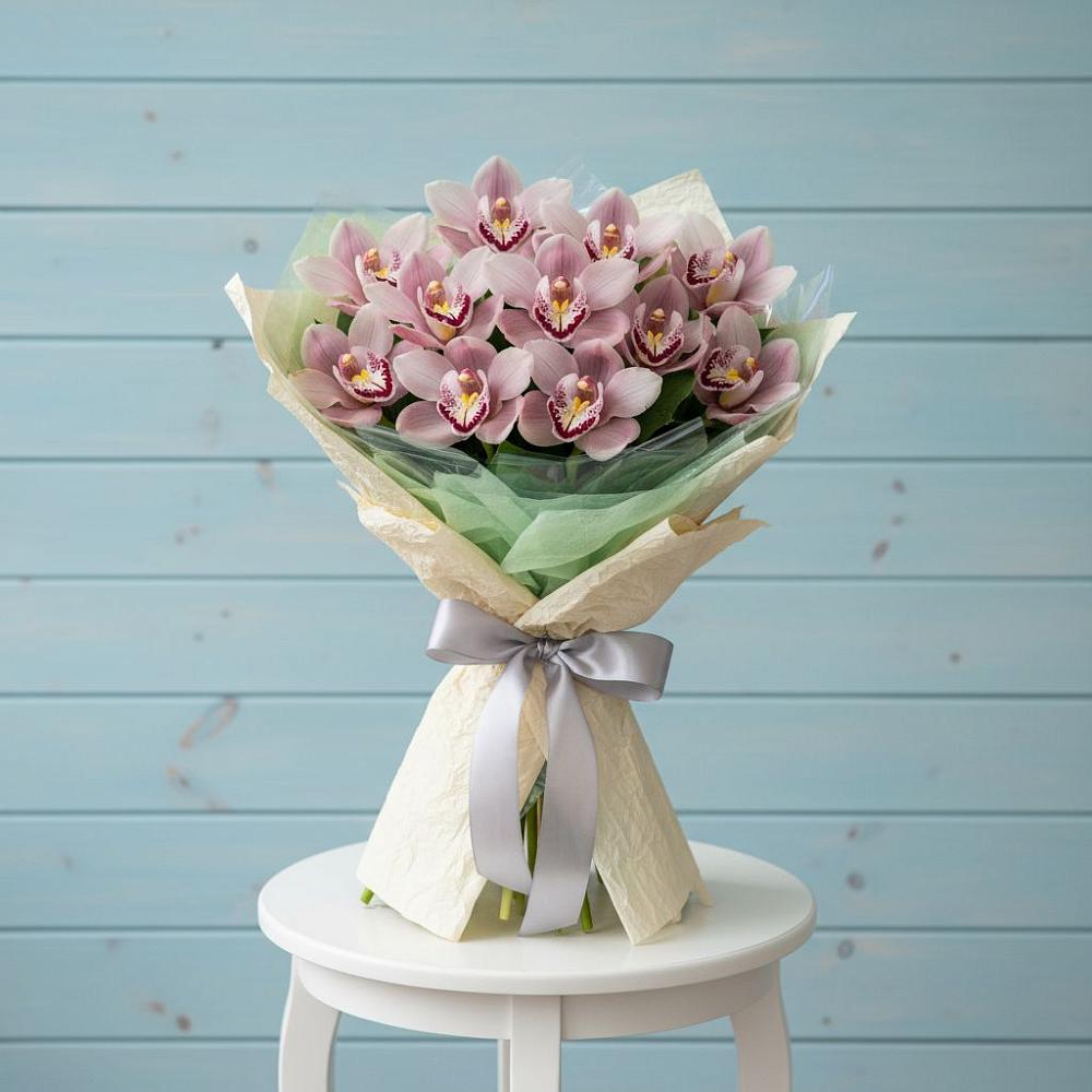 Букет цветов из: Орхидеи и Розы в Вадинске