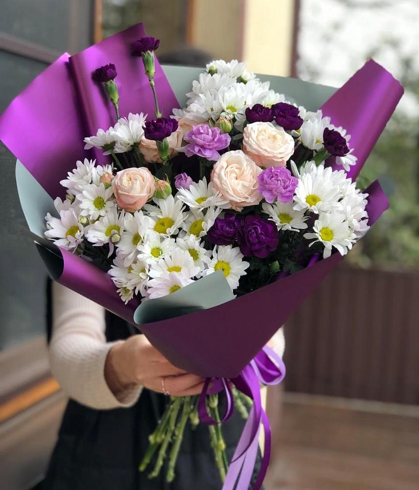 Букет цветов из: Хризантемы, Гвоздики и Розы в Вадинске