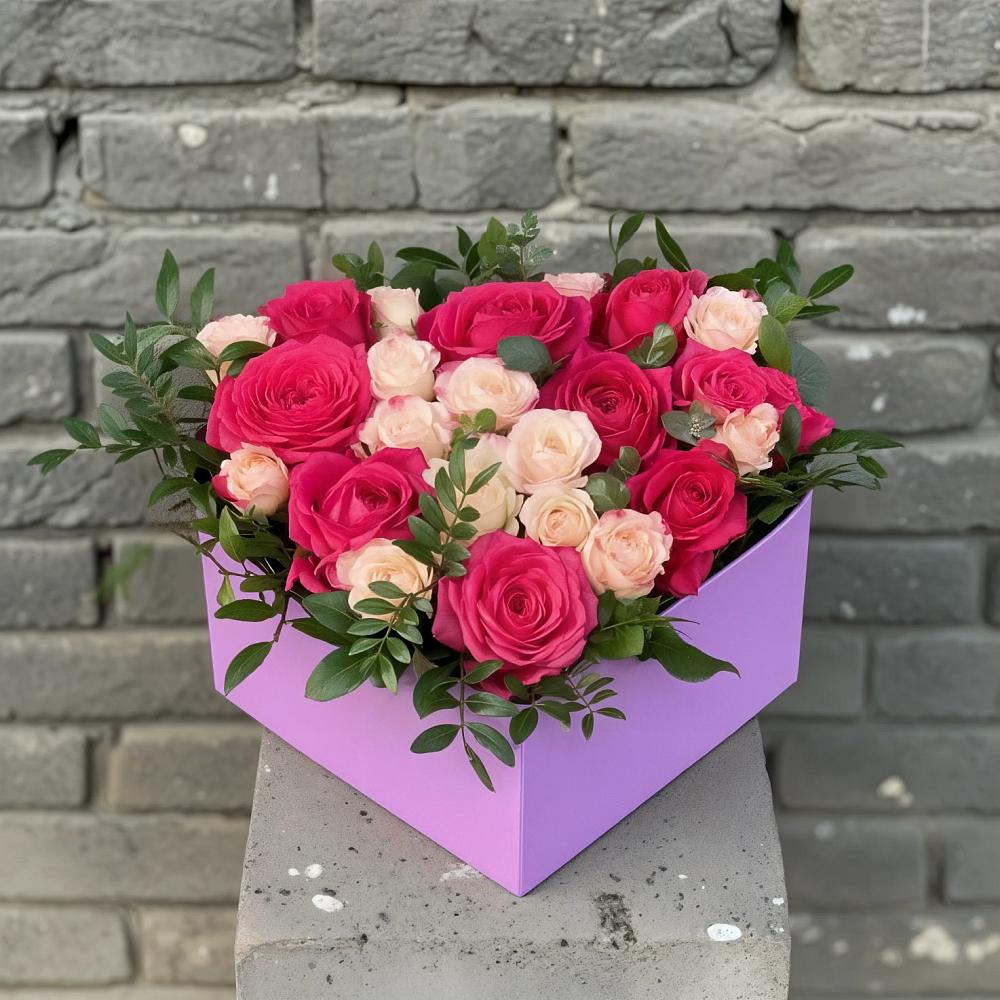 Цветочная композиция из Розы в коробке в Вадинске