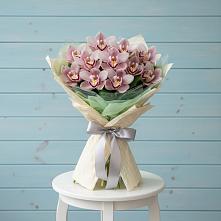 Букет цветов из:  Орхидеи и Розы #REPLACE_PRED# Вадинске