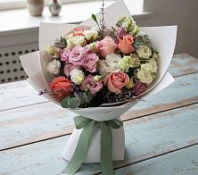 Букет цветов из:  Розы, Лизиантусы и Гвоздики #REPLACE_PRED# Вадинске