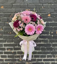 Букет цветов из:  Герберы и Хризантемы #REPLACE_PRED# Вадинске