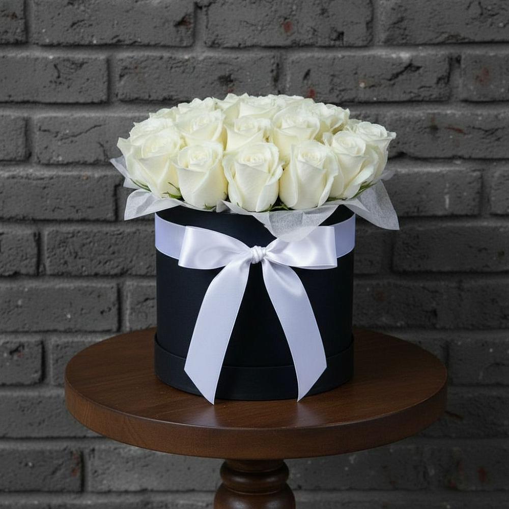 Цветочная композиция из Розы в шляпной коробке в Вадинске