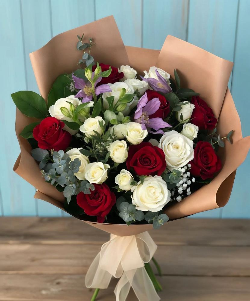 Букет цветов из: Розы и Альстромерии в Вадинске