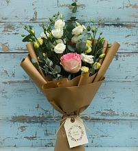 Букет цветов из:  Розы и Лизиантусы #REPLACE_PRED# Вадинске