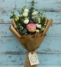 Букет цветов из:  Розы и Лизиантусы в Вадинске